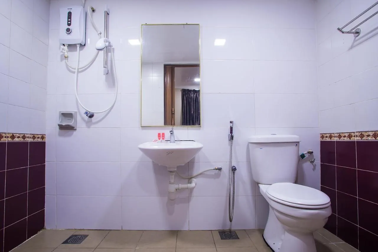 **  Oyo 43929 Adak Hotel Kuala Lumpur Malaysia